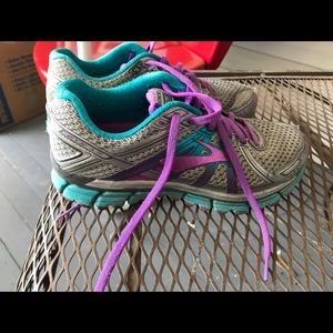 Brooks Women’s GTS Adrenaline